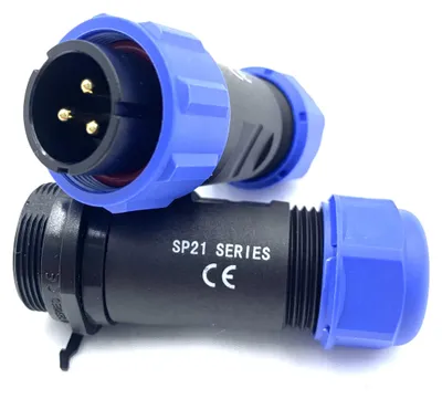 SP21 3-pol. IP68 Steckverbinder, gerade, gelötet, 500V/30A