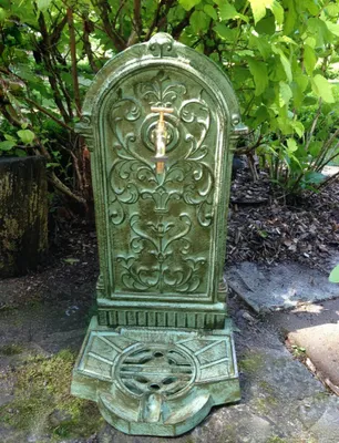 Produktbild von Standbrunnen, wie antik, Brunnen mit Wasserhahn |Gusseisen, Grün | H65,0xB33,0cm