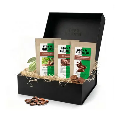 Produktbild von Stay Natural Kakaobohnen Probierpaket 3 x 200g – Feinkost Geschenkset mit rohen Kakaobohnen, gerösteten Kakaobohnen & Kakaobohnen in Vollmilchschokolade, Snack für Genießer
