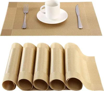 Produktbild von Platzdeckchen（6er Set）-rutschfest Abwaschbar Tischsets, PVC Abgrifffeste Hitzebeständig Platzsets, Schmutzabweisend, Platz-Matten für küche and Restaurant（Golden）