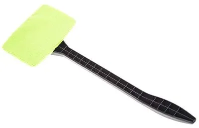 Immagine prodotto di Panno in microfibra per la pulizia dei parabrezza, ideale per l'uso in auto