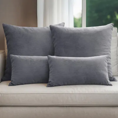 Produktbild von Selfitex 4er Set Cord Kissen inkl. Füllkissen, weich und dekorativ, Couchkissen mit Cord Optik, Größe: 2x 50x50 + 2x 30x50, Farbe: Dunkelgrau