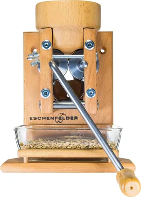 Produktbild von Eschenfelder Korn-Quetsche Wandmodell mit Holztrichter