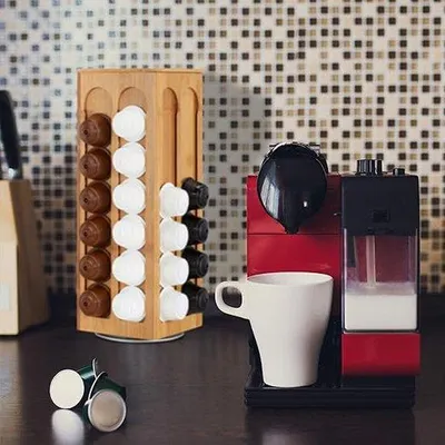 Produktbild von Kapselhalter für Dolce Gusto Kapseln, drehbar, aus Bambus, mit Deckel und 3 Fächern, 8 Reihen, 40,5 x 14 x 14 cm