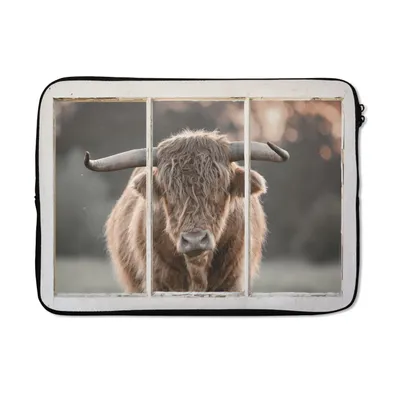 Produktbild von MuchoWow® Laptop Hülle 13 Zoll Scottish Highlander - Ansicht - Hörner Laptoptasche - Laptophülle - Sleeve - Rundumschutz