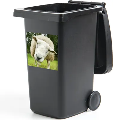 Produktbild von MuchoWow® Mülltonnenaufkleber Schaf - Gras - Baum 40x40 cm - Abfall-Aufkleber - Container - für Abfallcontainer