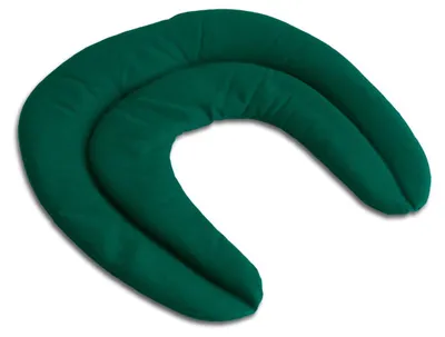 Produktbild von Kirschkern Nackenhörnchen mit Kammern grün - Kirschkernkissen - Nackenkissen - Wärmekissen für Nacken