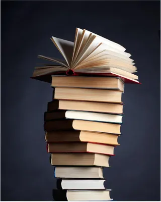 Produktbild von Wallario Poster - Bücherstapel, Kunstdruck Größe: 40 x 50 cm