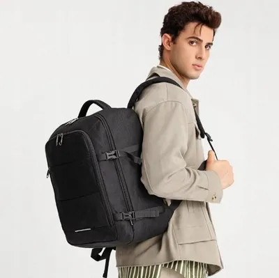Produktbild von Kono Flugzeug Handgepäck Rucksack Schwarz Expander 2.0