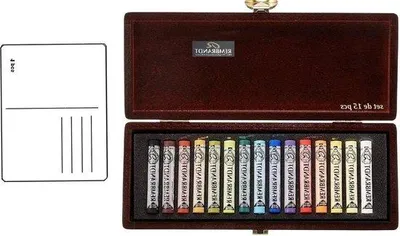 Image de Crayons secs aux couleurs pastel dans un coffret en bois
