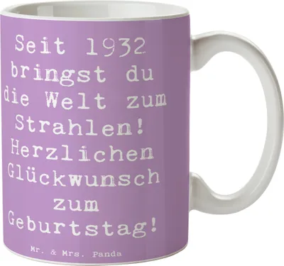 Produktbild von Mr. & Mrs. Panda Teetasse Spruch 1932 Geburtstag Strahlen - Lavendeltraum - Geschenk, Jubiläum, Henkelpott, Lächeln, einzigartige Geschenke, feiern, Kaffeetasse, Leben