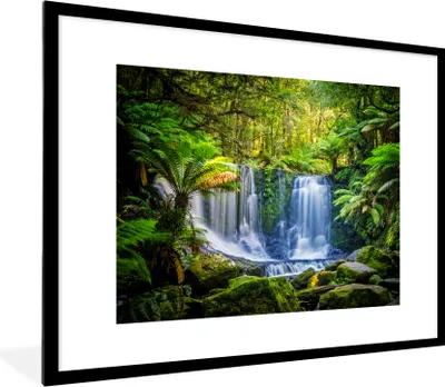 Produktbild von MuchoWow® Gerahmtes Poster Dschungel - Wasserfall - Australien - Pflanzen - Natur 80x60 cm - Poster mit Schwarzem Bilderrahmen Wandposter Rahmen Foto Bilder - Schlafzimmer-Dekorationen - Fotoposter