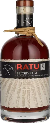 Produktbild von RATU 5 Years Old Spiced Rum 40% Vol. 0,7l