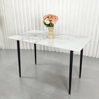 Zdjęcie produktu dla Stół jadalny FATIVO o wyglądzie marmuru 120×70×76 cm – skandynawski stół dla 4–6 osób do jadalni i salonu, w kolorze szmaragdowej bieli