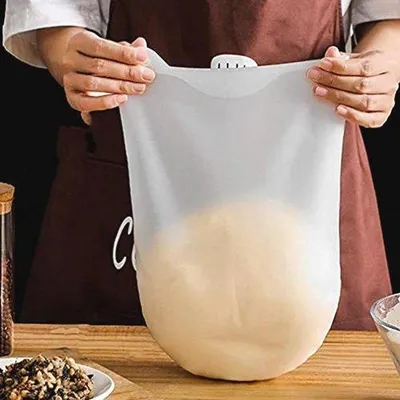 Produktbild von Famanu Knetbeutel aus Silikon für Brot, Gebäck, Pizza und Tortilla - 2-teilig