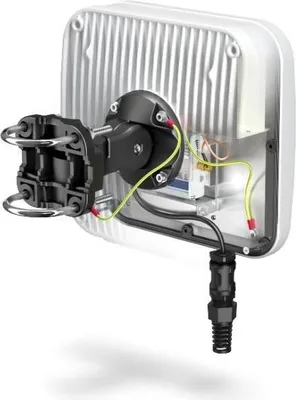 Obrázek produktu pro QuWireless QuMax, 6 dBi, 0.694-0.96/1.7-2.2/2.2-2.7 GHz, 4 / 6 dBi, 50 ohm, 90°, 90°