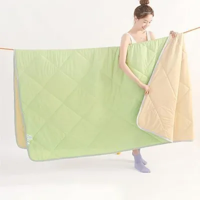 Produktbild von Schlafhimmel Cooling Sleep Kühldecke Bett - Kühlende Decke Sommer, Leichte Sommerdecke, Kühldecke für Menschen, Anti-Schweiß Atmungsaktive, Kühldecken zum Schlafen (Gellgrau, 150x200cm)