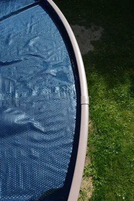 Obrázek produktu pro Solární bublinková fólie, průměr 3,65 m, modrá/černá, tloušťka 200 mikronů