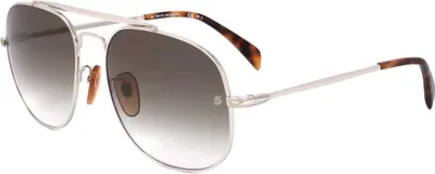 Imagen del producto de Gafas de sol para hombre David Beckham modelo 7004S, de estilo aviador y fabricadas en metal