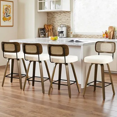 Image de Ensemble de 4 tabourets de bar avec dossier en rotin, hauteur d'assise de 65 cm, pivotants à 360°, en bois et similicuir, avec un siège extra épais de 7 cm. Tabourets de bar robustes, supportant jusqu'à 150 kg, idéaux pour un bar d'îlot de cuisine ou un bar. Design moderne rétro, couleur blanche