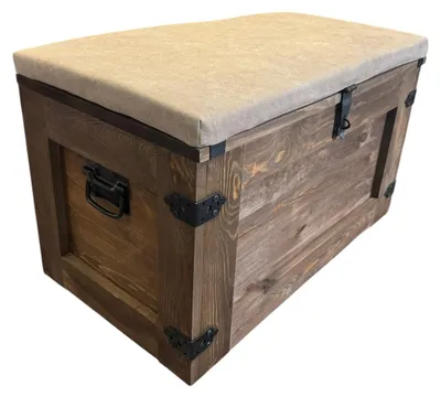 Immagine prodotto di Cassa rustica in legno su ruote, 80x47x45 cm, con seduta color crema