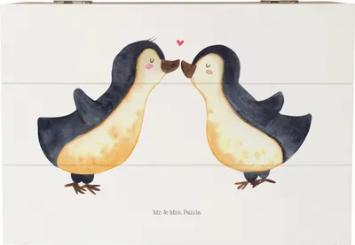 Produktbild von Mr. & Mrs. Panda Truhe Pinguin Liebe 22 x 15 cm - Weiß - Geschenk, Verlobung, holzschatulle, Schatzkiste, Geschenkidee, fotobox, Hochzeitstag, schmuckbox, schmuckkiste