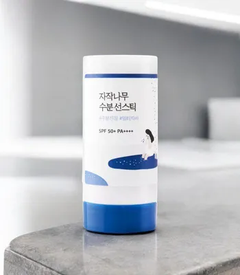 Obrázek produktu pro Round Lab - Birch Juice Moisturizing Sun Stick SPF/50+ PA++++ - SPF tyčinka s březovou šťávou 19 g
