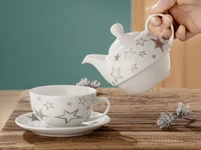 Produktbild von Gilde Porzell Tea for one "Silver Stars" Sterndesign "Bella Vita"  cm  cm H= 15cm Ø = 16 cm