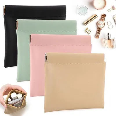 Image de Trousse de toilette de voyage compacte au format miniature, avec 4 pochettes