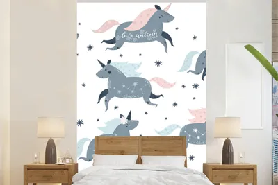 Produktbild von MuchoWow® Fototapete für Wohnzimmer oder Schlafzimmer Wandtapete Vinyl Motivtapete Einhorn - Sterne - Zitate - Rosa - Mädchen - Baby - 170x260 cm - Kindertapete - Wohnzimmertapete
