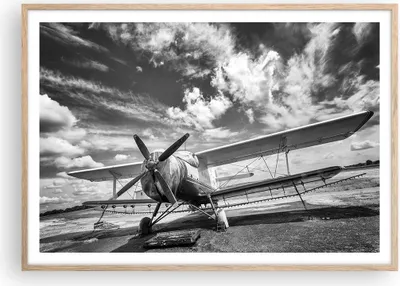 Produktbild von Gerahmtes Poster - Rahmen in heller Eiche - An-2 Flugzeug Schwarzweiß - 100x70 cm - Wand Bild - Wanddeko - Wandbilder - Wandposter - Bilderrahmen - Bilder - Kunstdruck - Wandbild - P2NAA100x70-4228