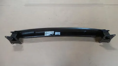 Productafbeelding van Achterste verstevigingsbalk voor de bumpers van een Volkswagen Golf VI, modeljaren 2008-2012, onderdeelnummer 5K0807305A