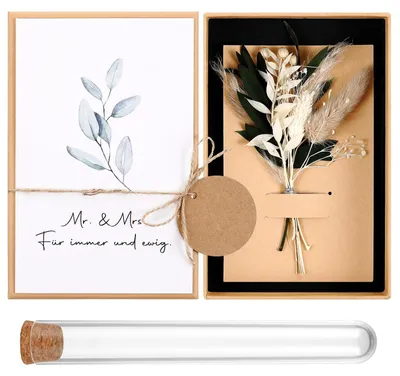 Produktbild von Hochzeitsgeschenk-Set mit Trockenblumen in einer Geschenkbox