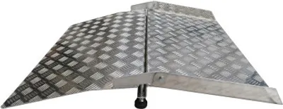 Produktbild von WORHAN Mobil Schwellenrampe Variable Höhenverstellung Ladeplattform Stufenrampen Rollstuhlrampe Alu Aluminium Rampe Türschwellenrampe TR87