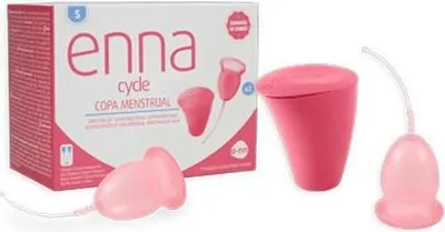 Produktbild von Enna Cycle Menstruationstasse Größe S 2 Tassen Sterilisator