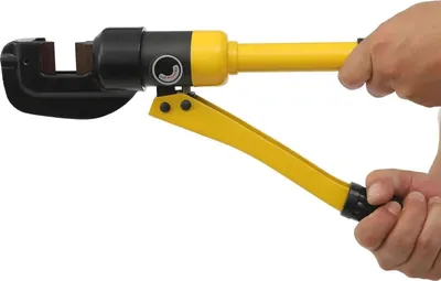 Obrázek produktu pro Hydraulická řezačka výztuže, Kompaktní konstrukce, Vysoká odolnost, Žlutá barva