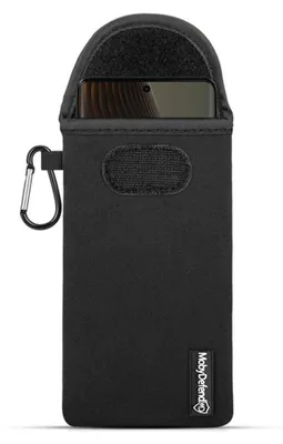 Productafbeelding van MobyDefend Hoesje - Geschikt voor  Motorola Edge 50 Ultra -  Neopreen Pouch Met Karabijnhaak - Insteek - Riemlus  - Zwart