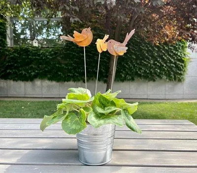 Image de Décoration de jardin pour les oiseaux - Lot de 3 paniers à fleurs avec faux oiseaux en métal - Accessoire d'extérieur