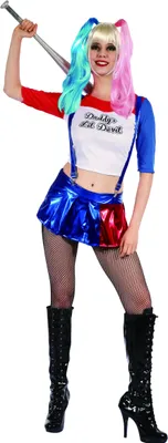 A woman dressed as Harley Quinn holding a baseball bat.