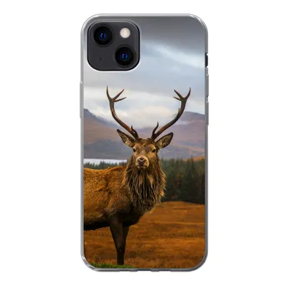Produktbild von MuchoWow® Handyhülle Schutzhülle Hülle für iPhone 13 Hirsche - Berge - Wasser - Landschaft - Tiere - Bäume Silikon Softcase Handy Hülle - Karteninhaber