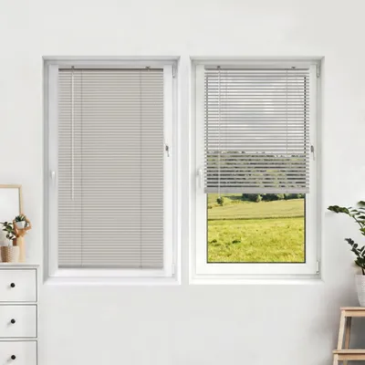 Produktbild von Victoria M. LightLess Prime Aluminium-Jalousie, 25 mm, verdunkelnd, 90 x 200 cm, grau-beige matt ohne Bohren, L-Lamellen, Sichtschutz & Hitzeschutz, robust, feuchtraumgeeignet, einfache Montage
