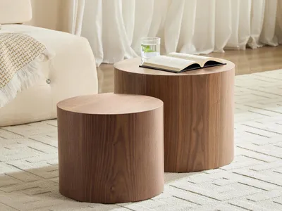 Produktbild von williamspace Holzoptik Beistelltisch-Set aus 2, MDF mit Echtholzfurnier, rund & platzsparend, Nussbaumfarbe
