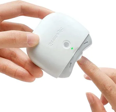 Produktbild von Famanu Elektrische Nagelschneider - Gebogen Design, Automatische Nagelreinigung, Geräuscharm, Ein-Knopf-Bedienung