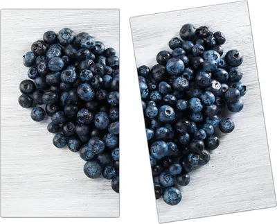 Produktbild von Spritzschutz Herdabdeckplatte Schneidebrett aus Glas Herz aus Heidelbeeren 2-Teilig (60x52cm)