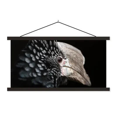 Produktbild von MuchoWow® Textilposter Vogel - Schnabel - Federn 150x75 cm mit schwarzem Rahmen - Posterleiste