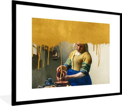 Produktbild von MuchoWow® Gerahmtes Poster Vermeer - Gold - Milchmädchen 80x60 cm - Poster mit Schwarzem Bilderrahmen Wandposter Rahmen Foto Bilder - Schlafzimmer-Dekorationen - Fotoposter
