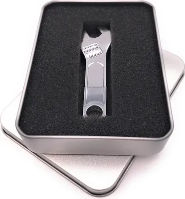 Image de Onwomania Pince Clé à molette en métal Outil Clé USB en boîte cadeau alu 32 GB USB 2.0