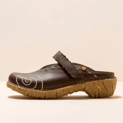 Produktbild von El naturalista Holzshuhe NG96 NATURAL GRAIN BROWN / YGGDRASIL Farbe Brown