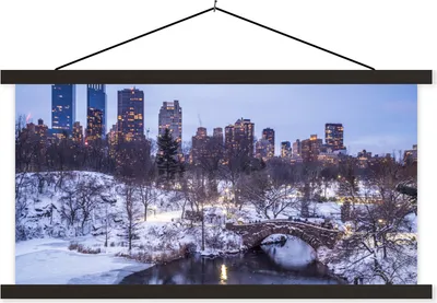 Produktbild von MuchoWow® Textilposter New York - Central Park - Winter 90x45 cm mit schwarzem Rahmen - Klemmleisten