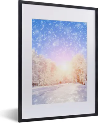 Produktbild von MuchoWow® Gerahmtes Poster Schnee - Sonne - Winter 30x40 cm - Poster mit Schwarzem Bilderrahmen Wandposter Rahmen Foto Bilder - Wandposter Schlafzimmer